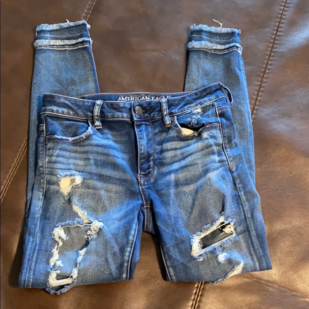 American Eagle women’s ripped jeans size 8